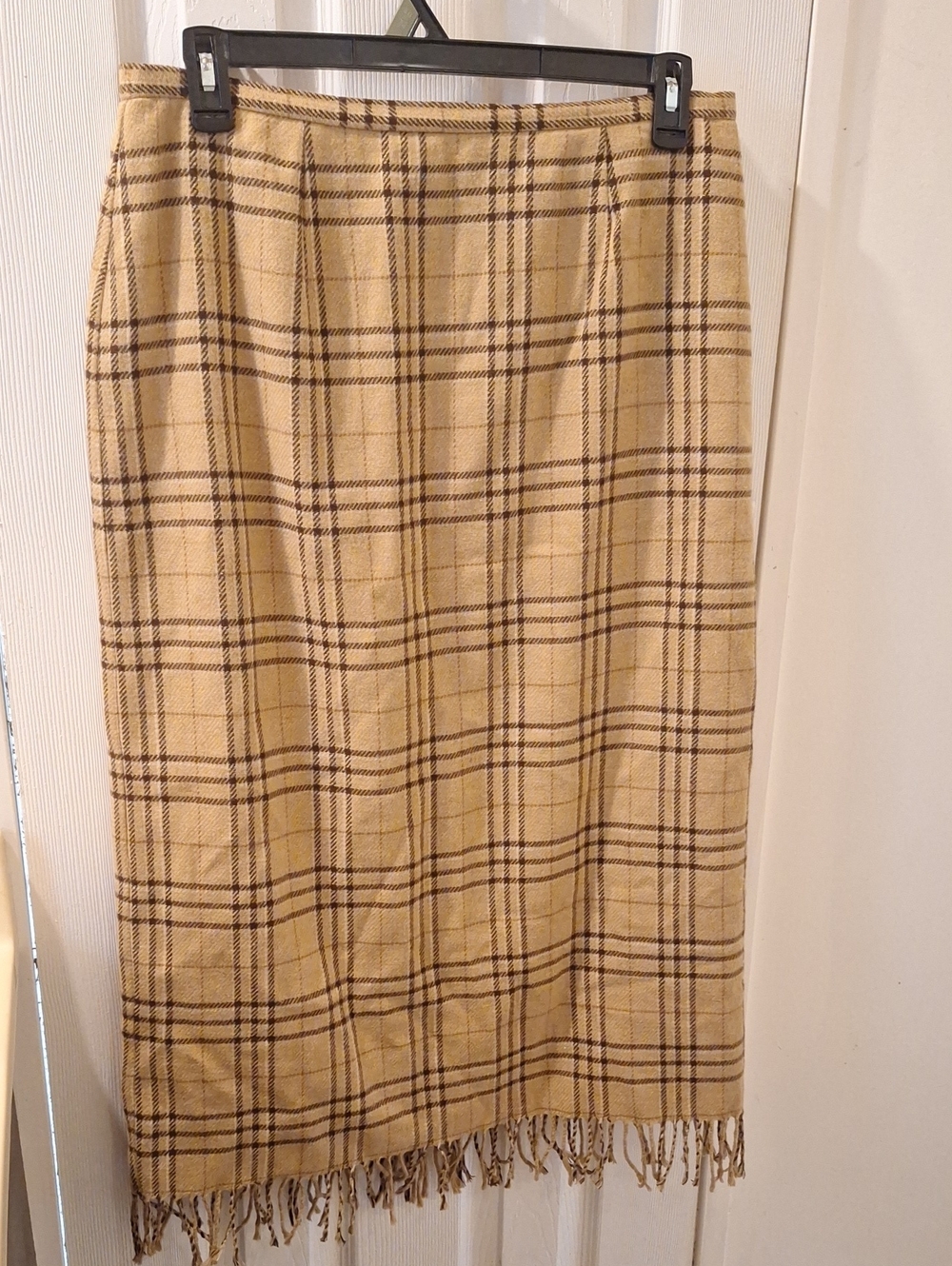 Sag Harbor Beige Plaid Wool Fringe Skirt